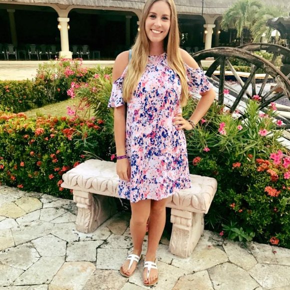 Floral Dress with Flowy Shoulder Pieces - Picture 4 of 5